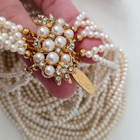 Chloe Pearl Necklace - Picture 4 of 5